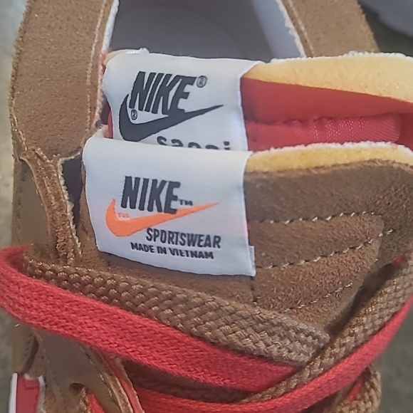 NWOT Nike  Blazer Low Sacai British Tan Sneakers Womens Sz 8.5 - Picture 7 of 12